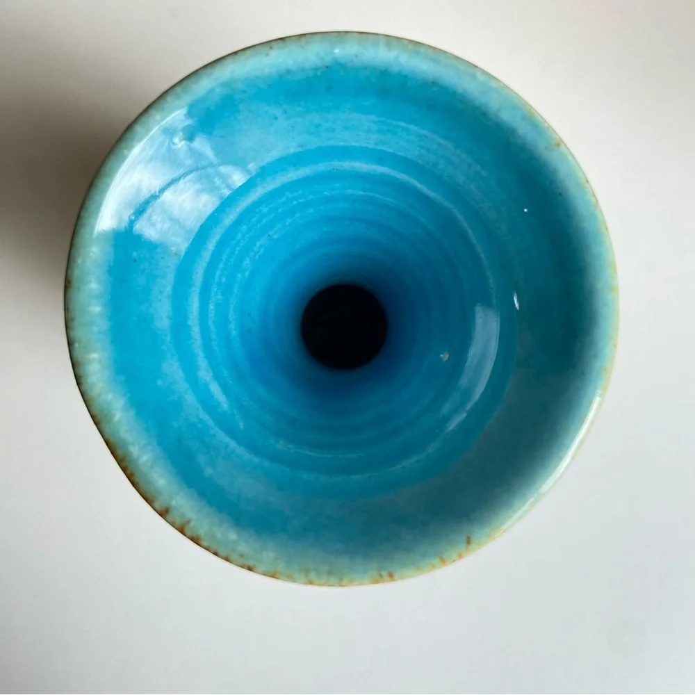 Dryden Pottery this gorgeous